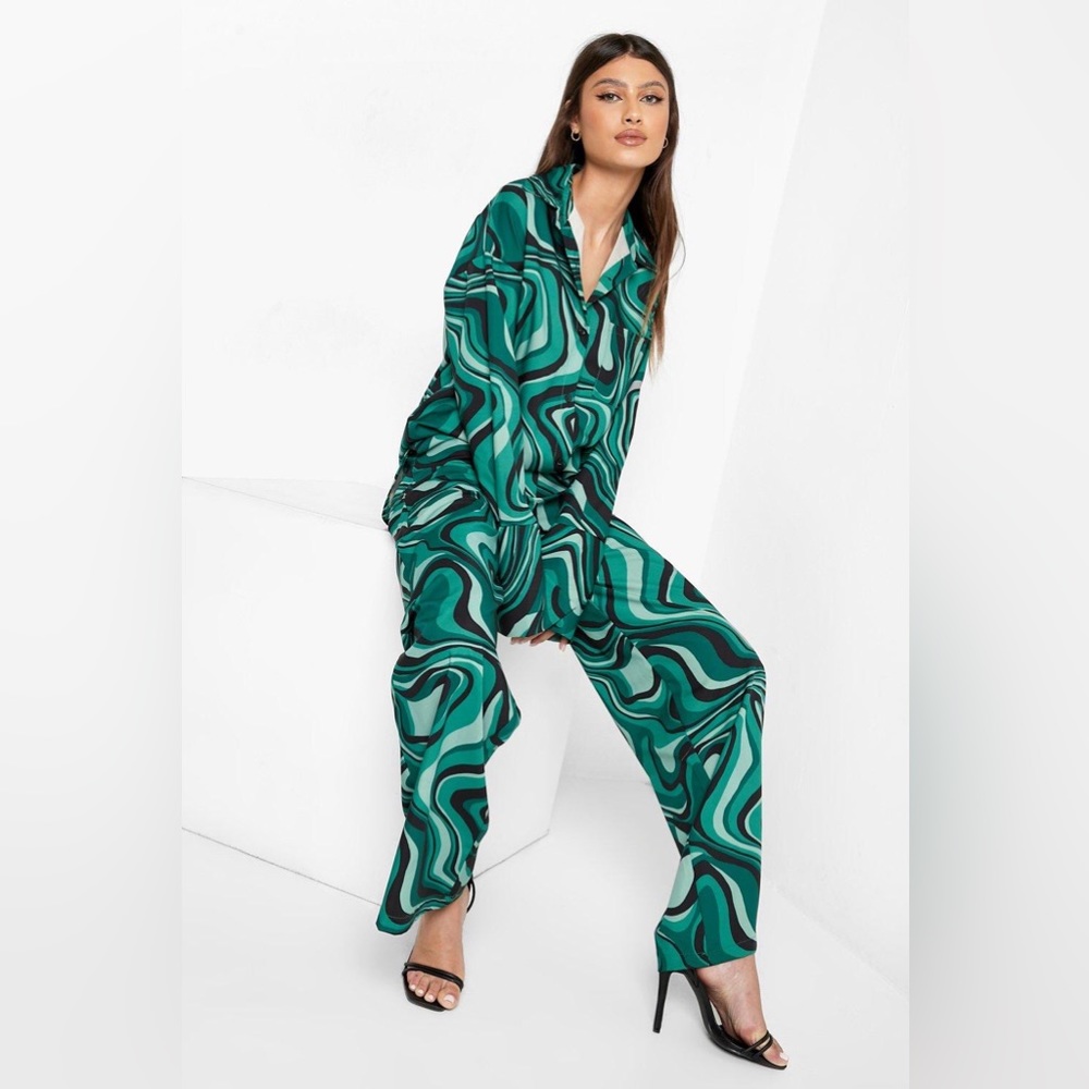 NWT! Satin pants ✨